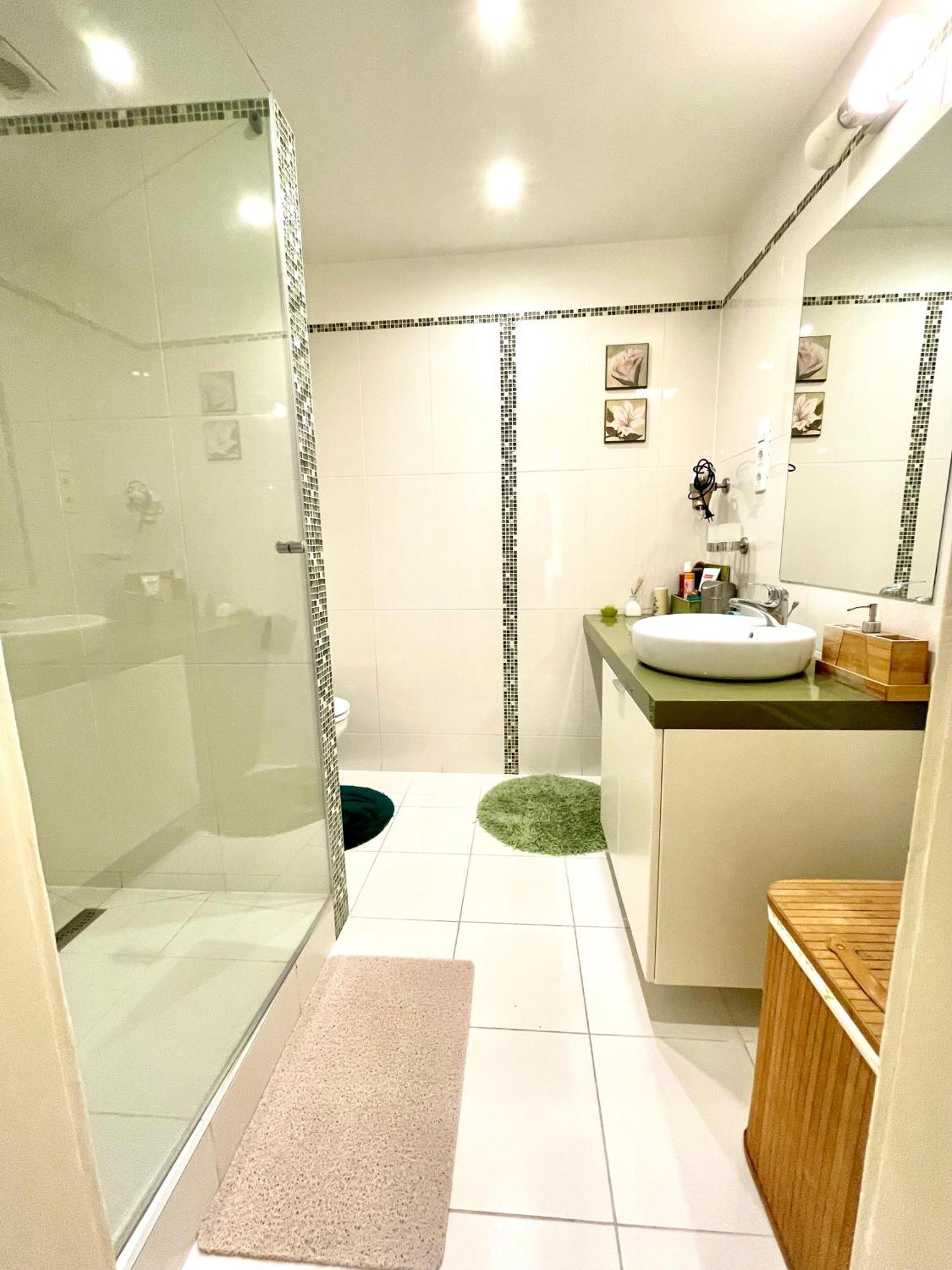 Green Pearl Apartment At St Stephen' S Basilica Budapest Esterno foto