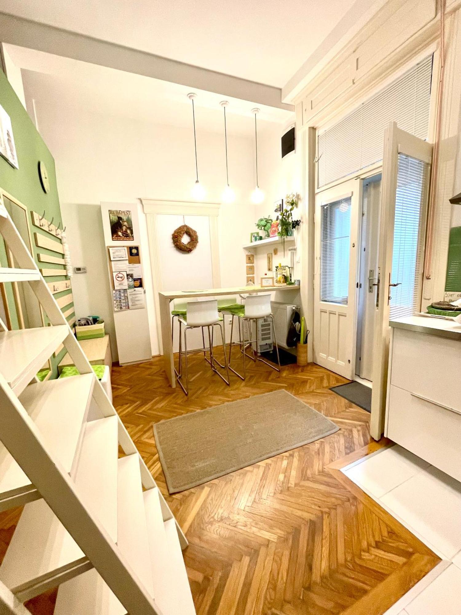 Green Pearl Apartment At St Stephen' S Basilica Budapest Esterno foto